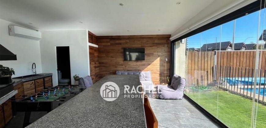 SE VENDE ESPECTACULAR CASA CON ALTA EFICIENCIA ENERGÉTICA- Sector Poniente