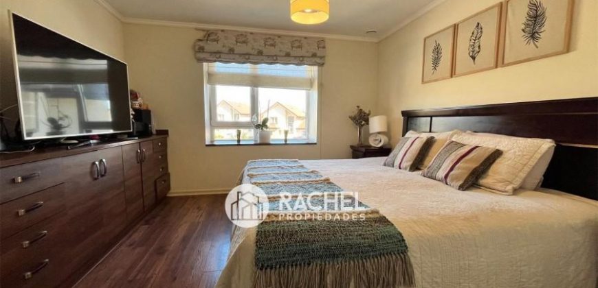 SE VENDE ESPECTACULAR CASA CON ALTA EFICIENCIA ENERGÉTICA- Sector Poniente