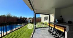 SE VENDE ESPECTACULAR CASA CON ALTA EFICIENCIA ENERGÉTICA- Sector Poniente