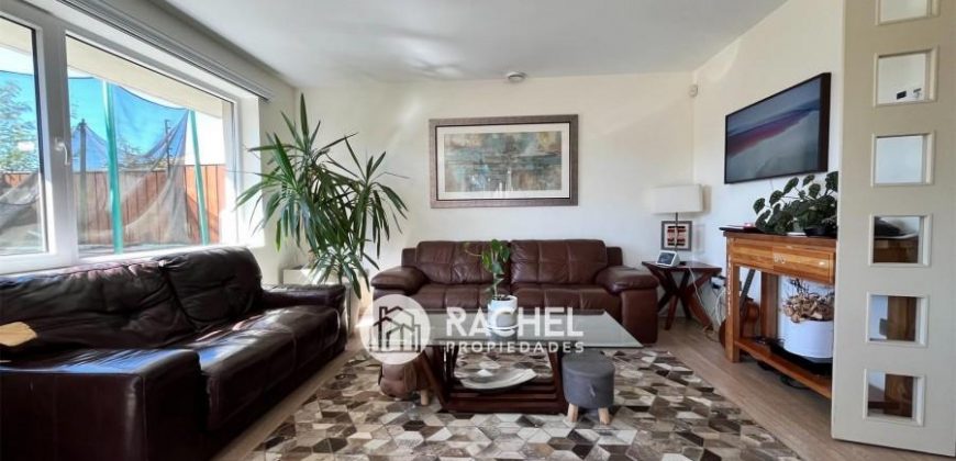 SE VENDE ESPECTACULAR CASA CON ALTA EFICIENCIA ENERGÉTICA- Sector Poniente