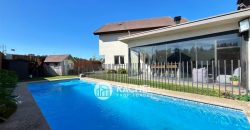 SE VENDE ESPECTACULAR CASA CON ALTA EFICIENCIA ENERGÉTICA- Sector Poniente