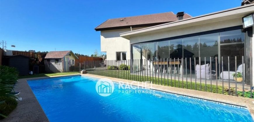 SE VENDE ESPECTACULAR CASA CON ALTA EFICIENCIA ENERGÉTICA- Sector Poniente