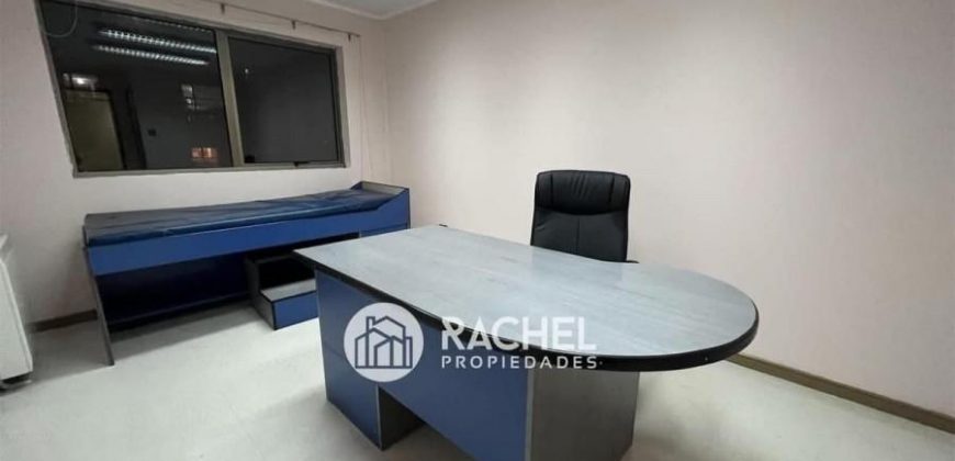 SE VENDE CÓMODO BOX DE ATENCIÓN MÉDICA AMOBLADO- Edificio especialidades MEDISUR
