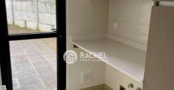 SE ARRIENDA MODERNA Y EXCLUSIVA CASA MEDITERRANEA EN CONDOMINIO BELO HORIZONTE