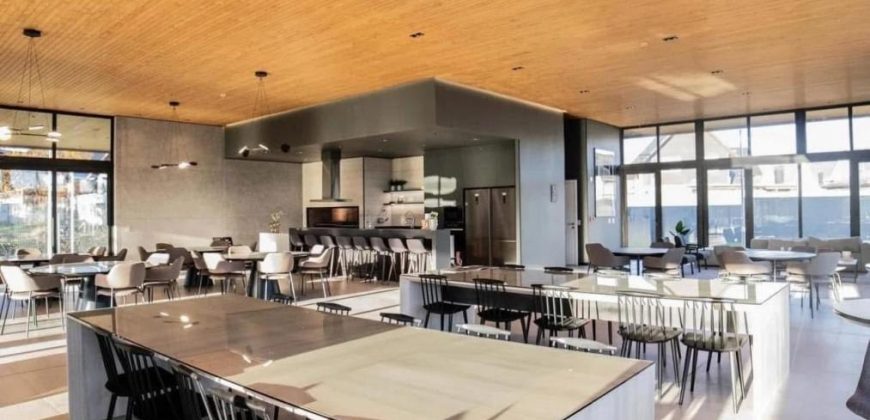 SE ARRIENDA MODERNA Y EXCLUSIVA CASA MEDITERRANEA EN CONDOMINIO BELO HORIZONTE