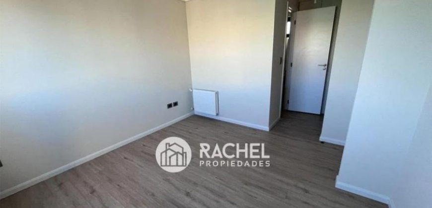 SE ARRIENDA MODERNA Y EXCLUSIVA CASA MEDITERRANEA EN CONDOMINIO BELO HORIZONTE