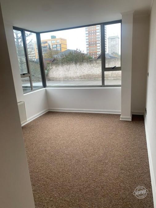 SE VENDE EXCELENTE DEPARTAMENTO EN EDIFICIO DON PEDRO IV