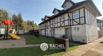 SE VENDE CASA ESTILO TOWNHOUSE EN CONDOMINIO DON JORGE (Sector Altamira)