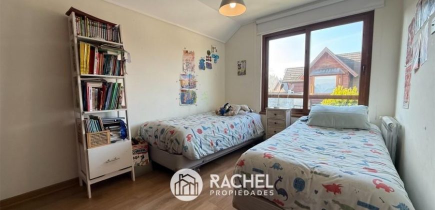 SE VENDE LINDA CASA SECTOR PONIENTE- MIRADOR DE LA FRONTERA
