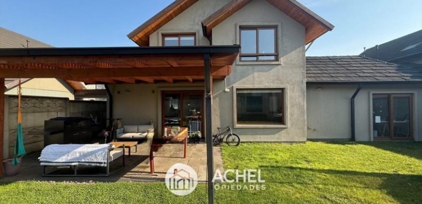 SE VENDE LINDA CASA SECTOR PONIENTE- MIRADOR DE LA FRONTERA