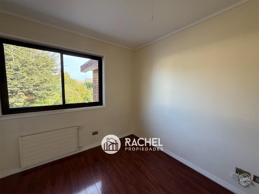 EN ARRIENDO AMPLIA CASA DE 5 DORMITORIOS- Sector Barrio Inglés