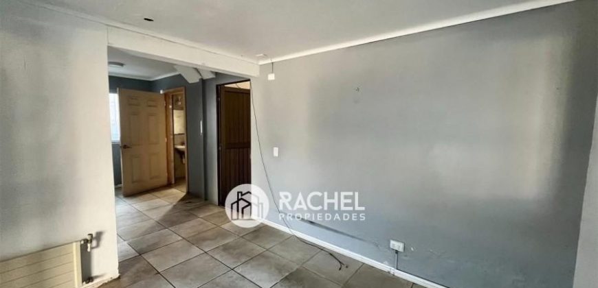 SE ARRIENDA CASA CON DESTINO COMERCIAL Y GRAN TERRENO- Calle Aragón , Sector Torremolinos