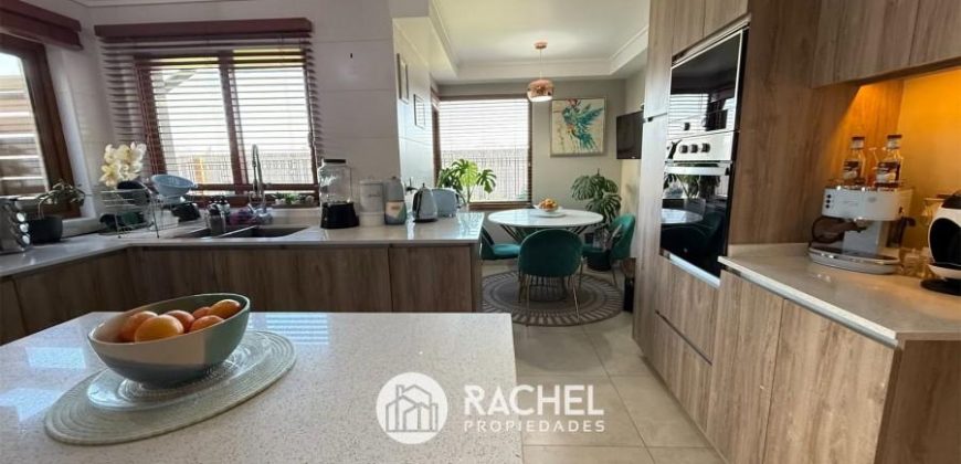 SE VENDE LINDA CASA SECTOR PONIENTE- MIRADOR DE LA FRONTERA
