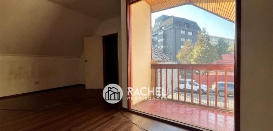 SE ARRIENDA CASA CON DESTINO COMERCIAL Y GRAN TERRENO- Calle Aragón , Sector Torremolinos