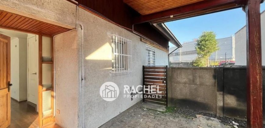 SE ARRIENDA CASA CON DESTINO COMERCIAL Y GRAN TERRENO- Calle Aragón , Sector Torremolinos