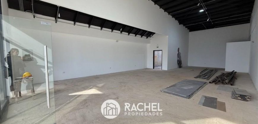 SE ARRIENDAN LOCALES COMERCIALES STRIPCENTER EN MEJOR ESQUINA DEL PORTAL DE LA FRONTERA