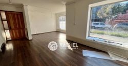 SE ARRIENDA CASA CON DESTINO COMERCIAL Y GRAN TERRENO- Calle Aragón , Sector Torremolinos