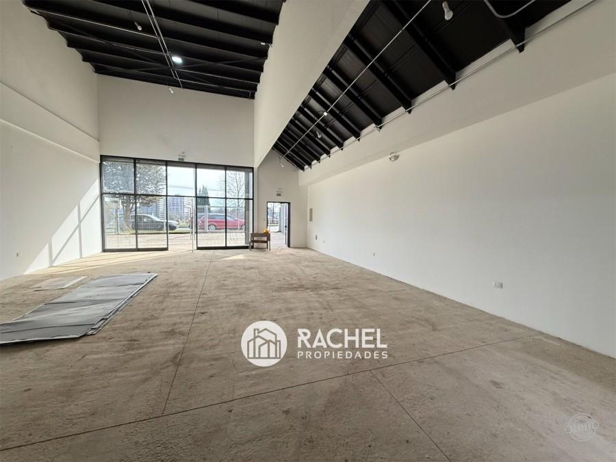 SE ARRIENDAN LOCALES COMERCIALES STRIPCENTER EN MEJOR ESQUINA DEL PORTAL DE LA FRONTERA