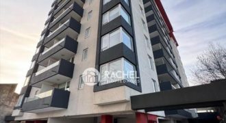 EN VENTA LUMINOSO DEPARTAMENTO EDIFICIO SAN MARTIN