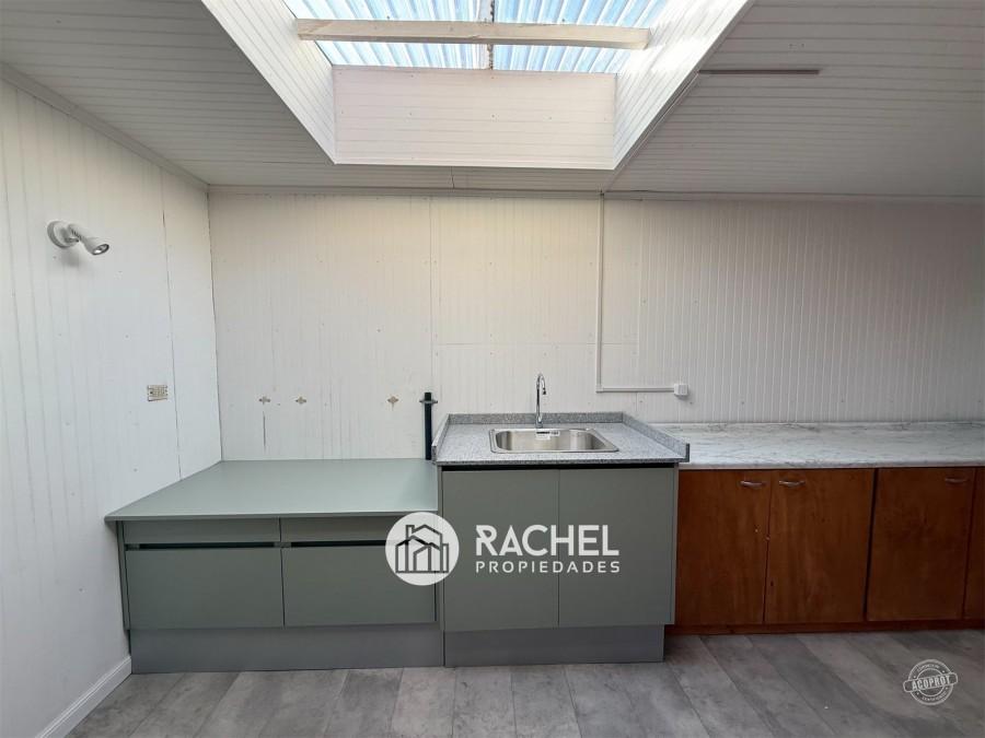 SE VENDE IMPECABLE CASA AMPLIADA- Villa Cataluña