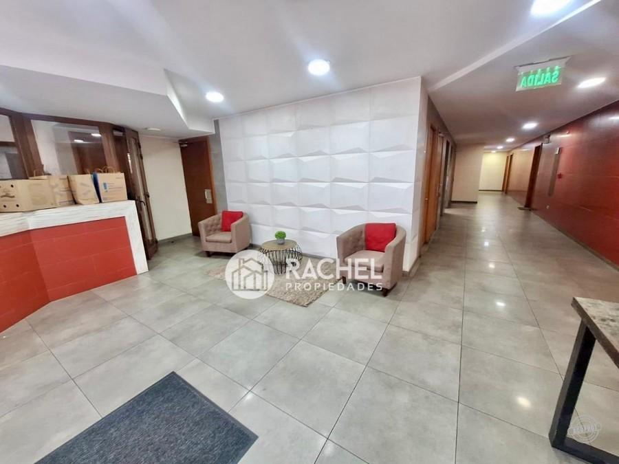 EN VENTA LUMINOSO DEPARTAMENTO EDIFICIO SAN MARTIN