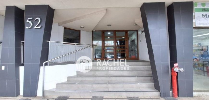EN VENTA LUMINOSO DEPARTAMENTO EDIFICIO SAN MARTIN
