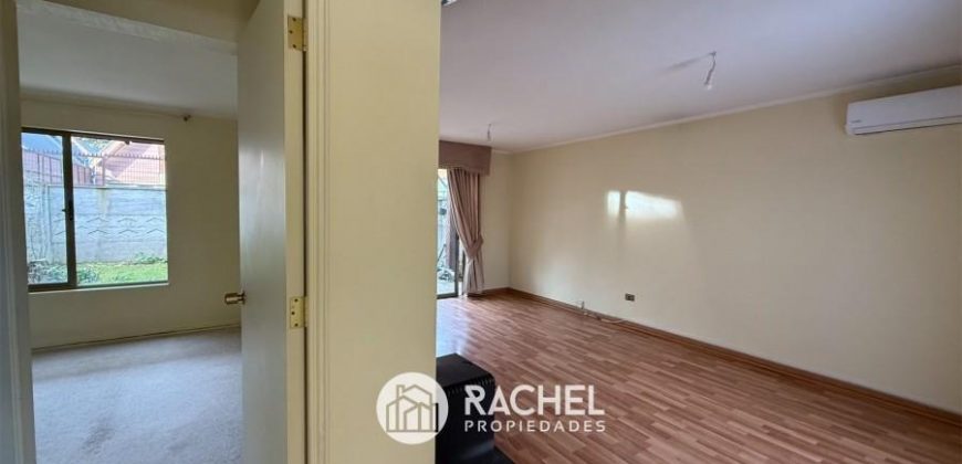 SE ARRIENDA LINDA Y BIEN MANTENIDA CASA -Condominio Altos del Maipo