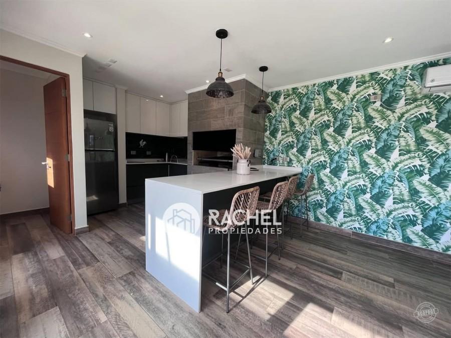 SE VENDE HERMOSA CASA CON QUINCHO Y PISCINA sector Portal de la Frontera