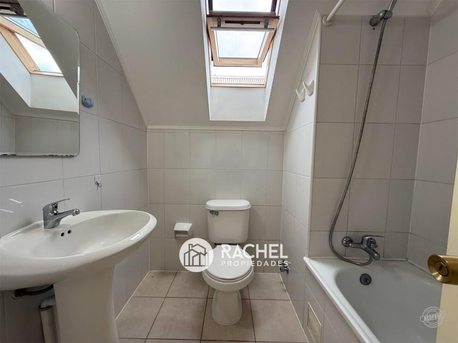 SE ARRIENDA LINDA Y BIEN MANTENIDA CASA -Condominio Altos del Maipo