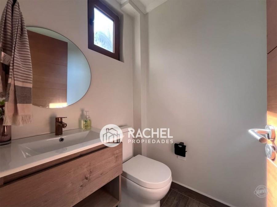 SE VENDE HERMOSA CASA CON QUINCHO Y PISCINA sector Portal de la Frontera