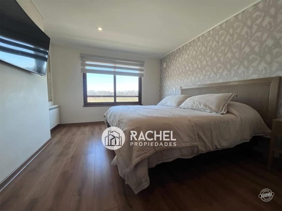 SE VENDE HERMOSA CASA CON QUINCHO Y PISCINA sector Portal de la Frontera