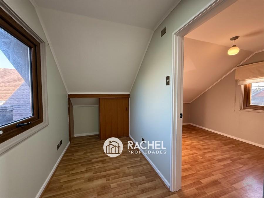 SE VENDE IMPECABLE CASA AMPLIADA- Villa Cataluña