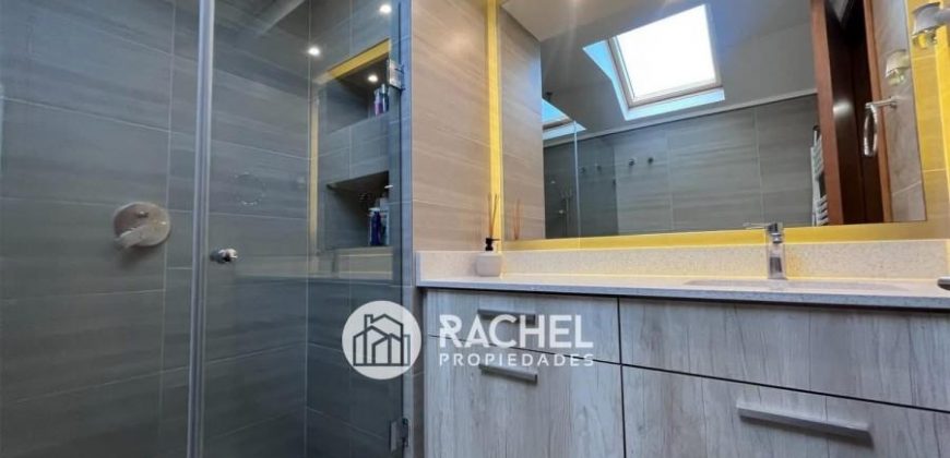 SE VENDE HERMOSA CASA CON QUINCHO Y PISCINA sector Portal de la Frontera
