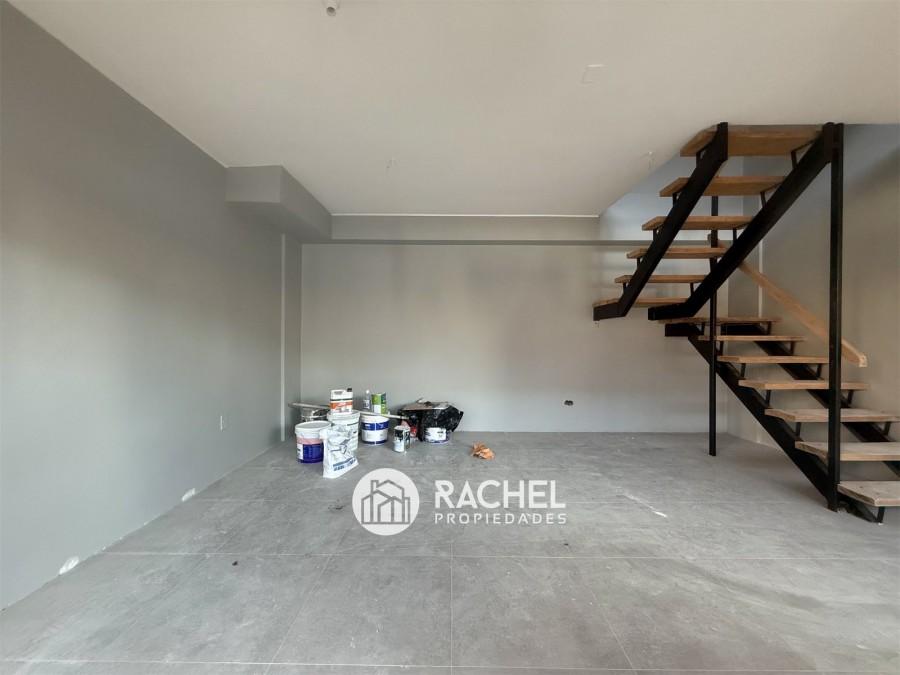 SE ARRIENDA LOCAL COMERCIAL REMODELADO EN CENTRO COMERCIAL CON ALTO FLUJO – Torremolinos con Avda Alemania