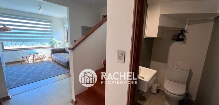SE VENDE HERMOSA CASA CON QUINCHO Y PISCINA sector Portal de la Frontera