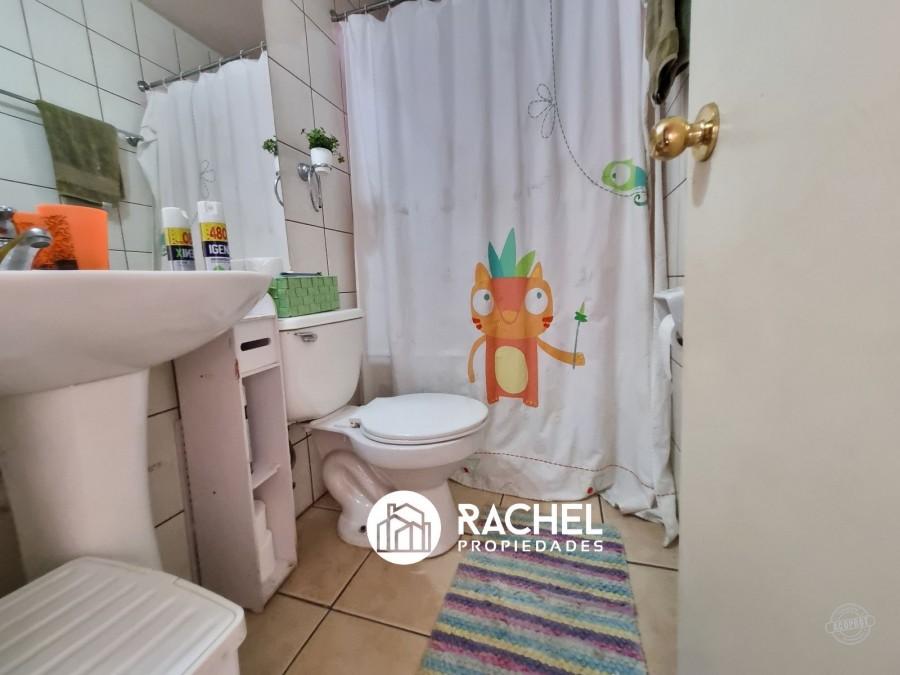 EN VENTA CASA EN PASAJE DE TRES DORMITORIOS