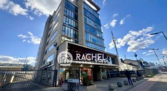 VENTA DE AMPLIA OFICINA 3 AMBIENTES SECTOR AVDA ALEMANIA