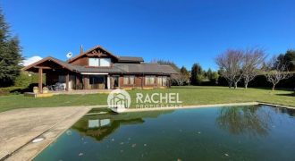 Venta Hermosa casa en Condominio con vistas al Lago y Volcán Villarrica