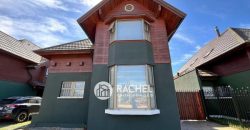 EN VENTA GRAN CASA 4 DORMITORIOS MÁS SERVICIO SECTOR PONIENTE