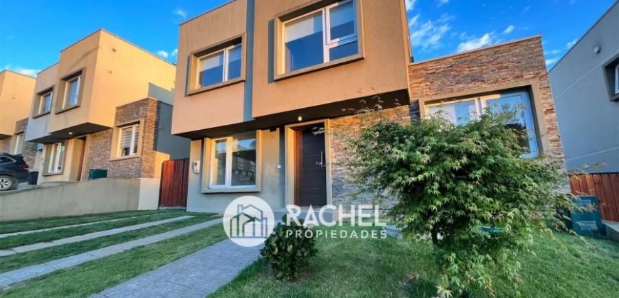 SE VENDE LINDA Y SEGURA CASA MEDITERRANEA EN CONDOMINIO Barrio Francés- Temuco