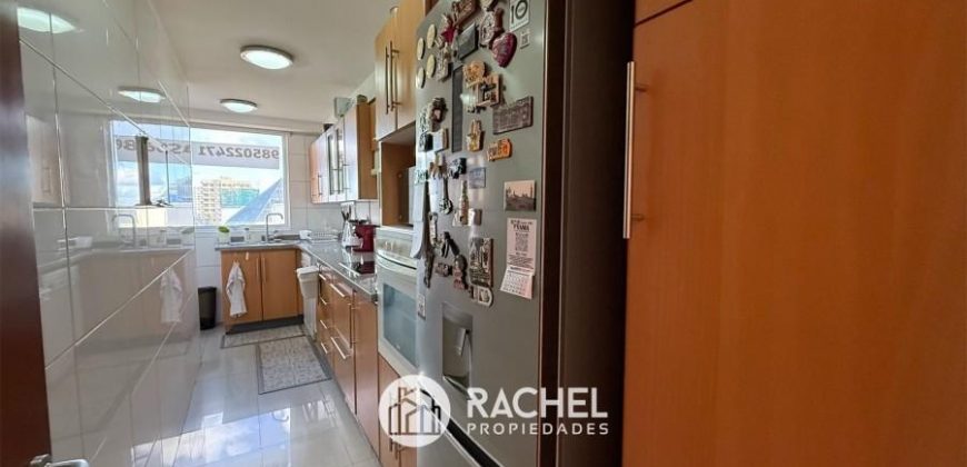 SE VENDE SOLEADO DEPARTAMENTO EN EL CORAZÓN DE AVDA ALEMANIA