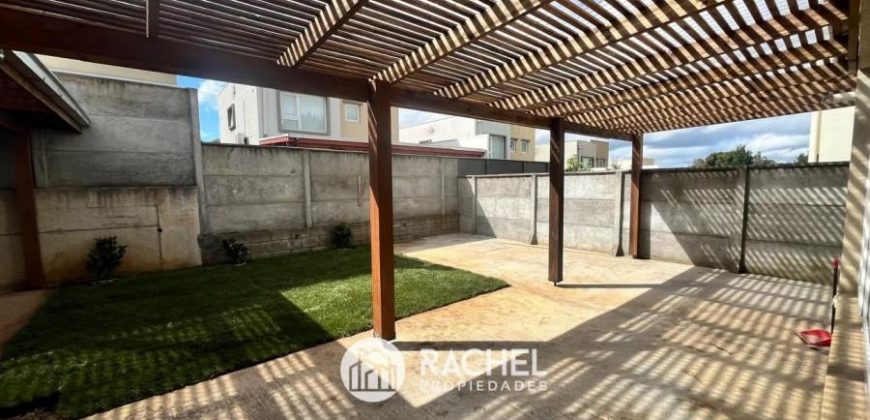 SE VENDE LINDA Y SEGURA CASA MEDITERRANEA EN CONDOMINIO Barrio Francés- Temuco
