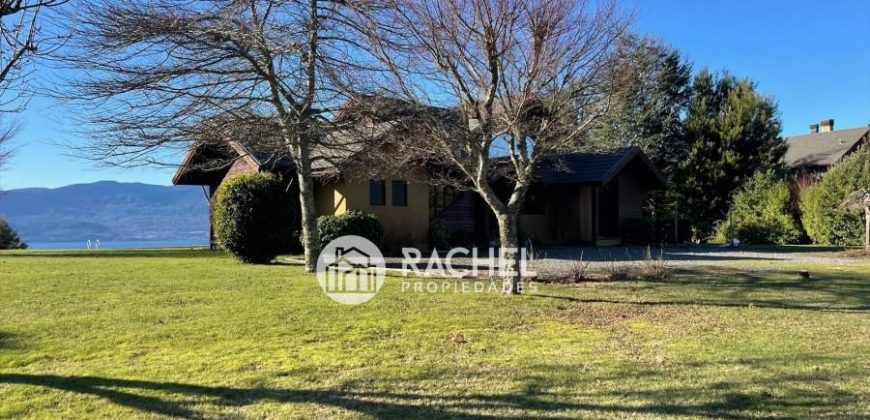 Venta Hermosa casa en Condominio con vistas al Lago y Volcán Villarrica