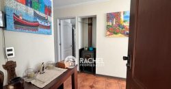 EN VENTA GRAN CASA 4 DORMITORIOS MÁS SERVICIO SECTOR PONIENTE