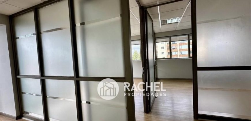 VENTA DE AMPLIA OFICINA 3 AMBIENTES SECTOR AVDA ALEMANIA