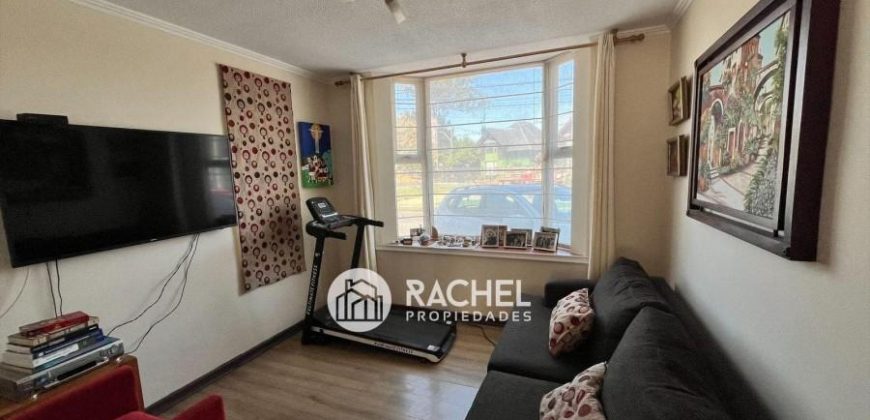 EN VENTA GRAN CASA 4 DORMITORIOS MÁS SERVICIO SECTOR PONIENTE