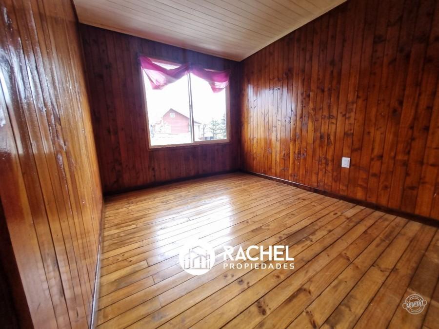 EN VENTA CASA 5 DORMITORIOS CERCANO A COLEGIO EN SECTOR CAMPOS DEPORTIVO, TEMUCO