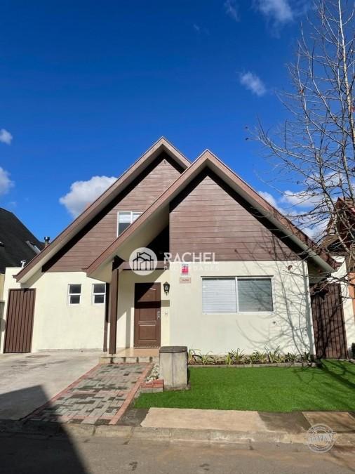 EN VENTA IMPECABLE CASA DE 4 DORMITORIOS