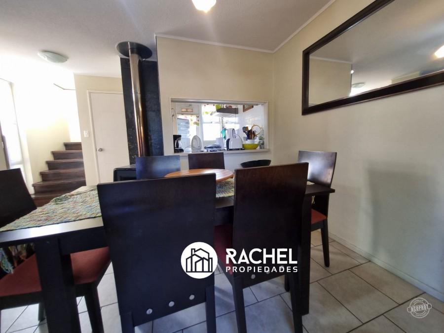 EN VENTA CASA AMOBLADA 3 DORMITORIOS EN CONDOMINIO A MINUTOS DEL CENTRO DE PUCON