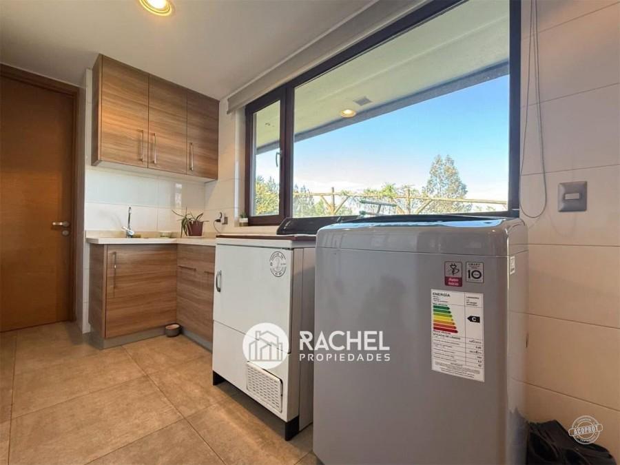 SE VENDE MARAVILLOSA CASA MEDITERRANEA CON GRAN TERRENO EN CONDOMINIO- Lomas del Carmen